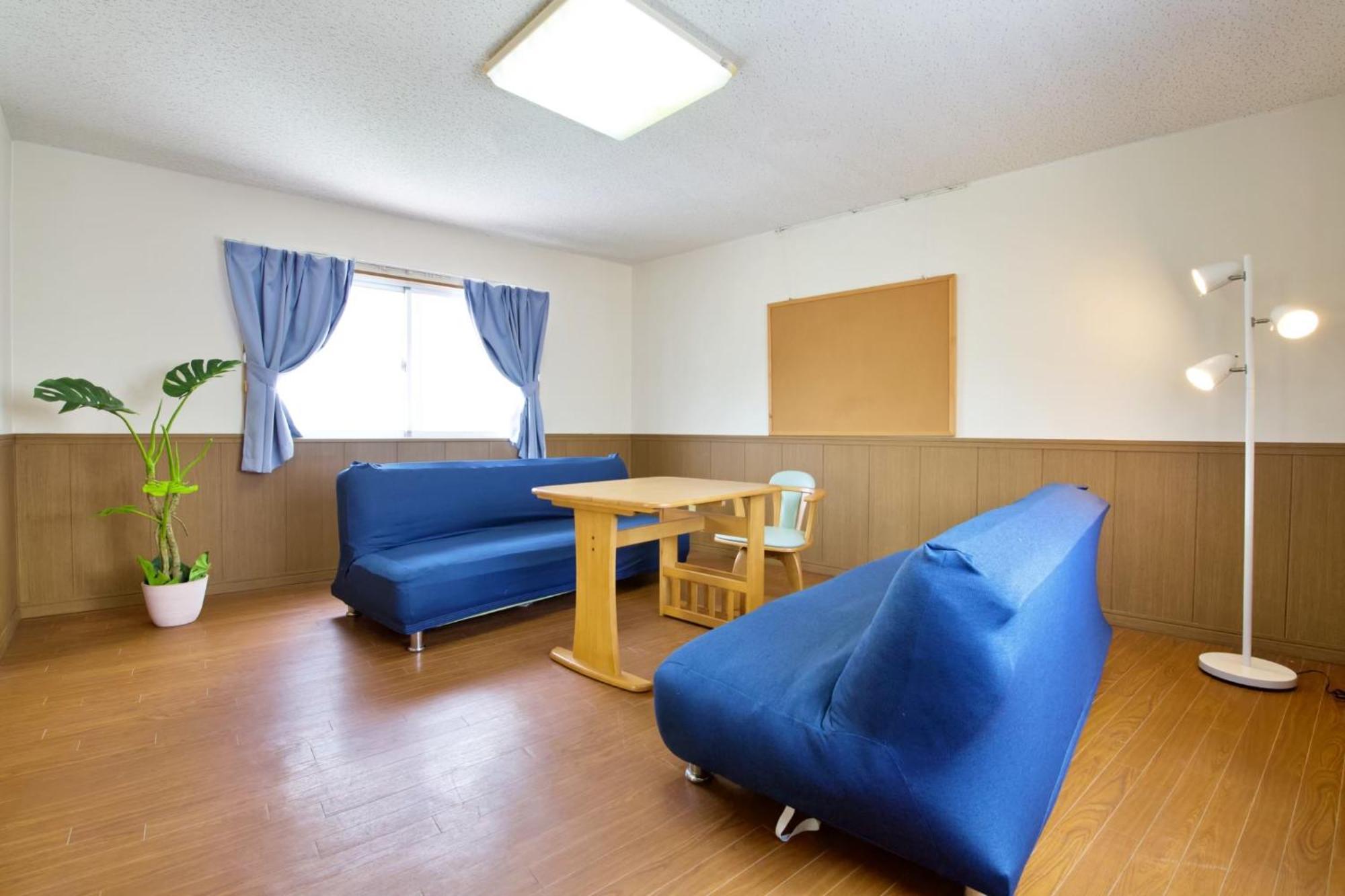 Apartment ピースリー安里 401 Tomari